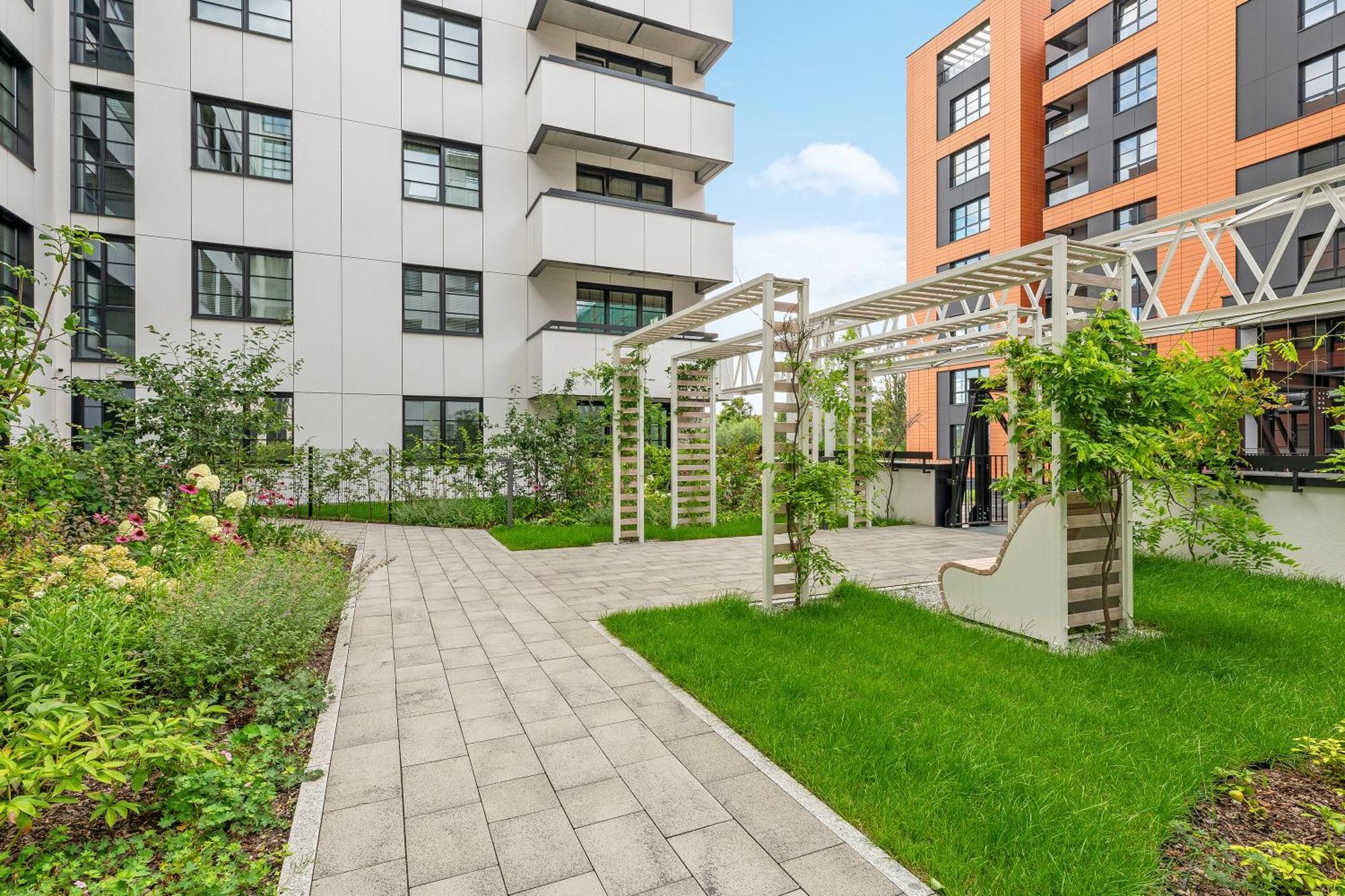 Grand Apartments - Doki Living & Foodhall Gdańsk Eksteriør billede