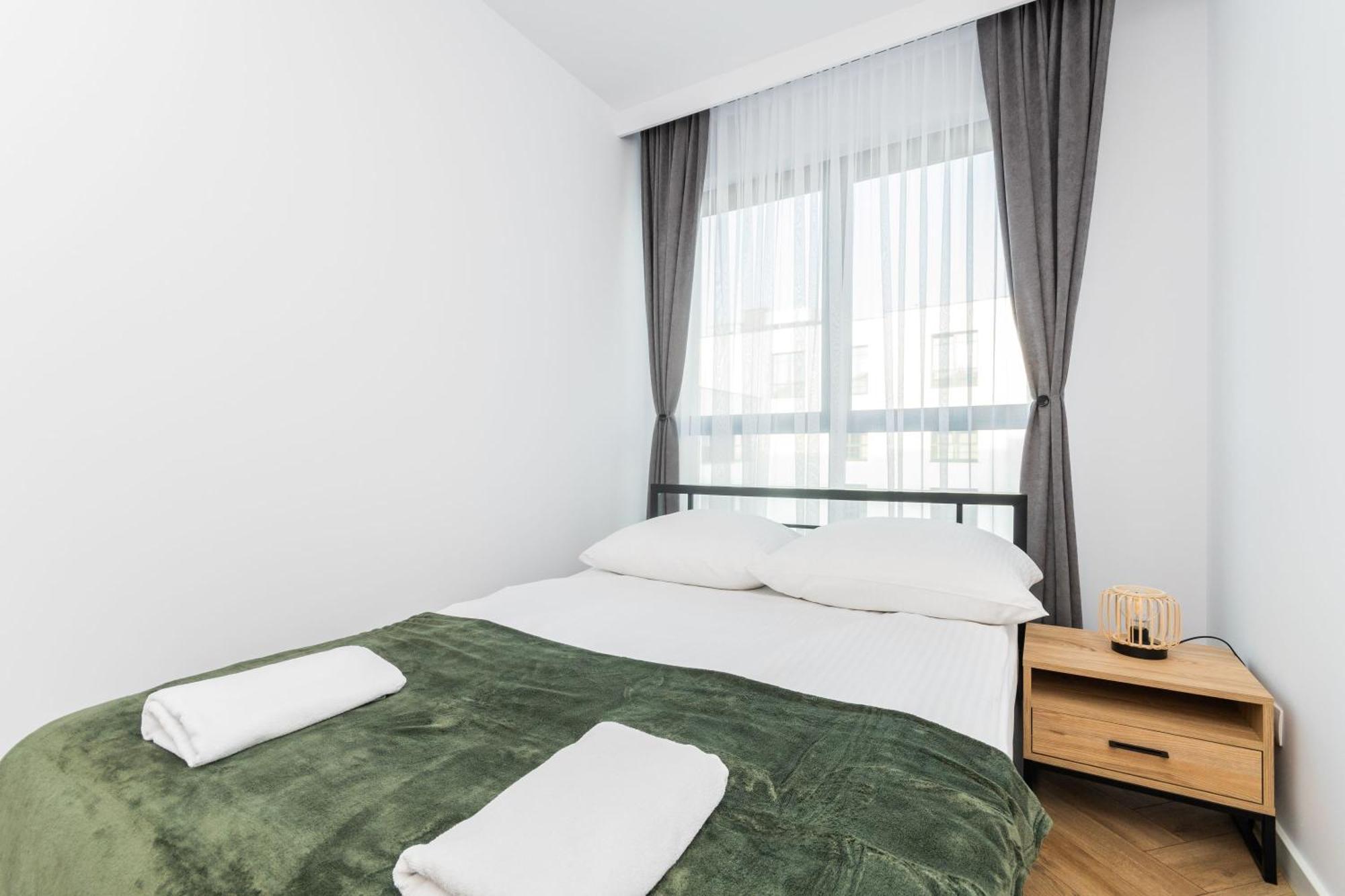 Grand Apartments - Doki Living & Foodhall Gdańsk Eksteriør billede