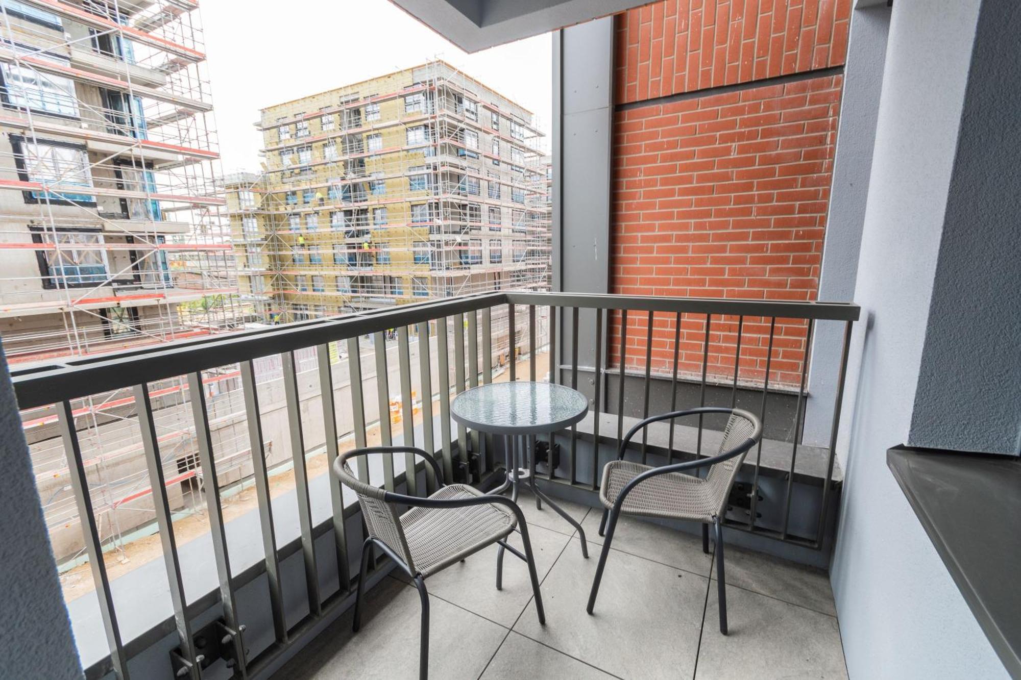Grand Apartments - Doki Living & Foodhall Gdańsk Eksteriør billede