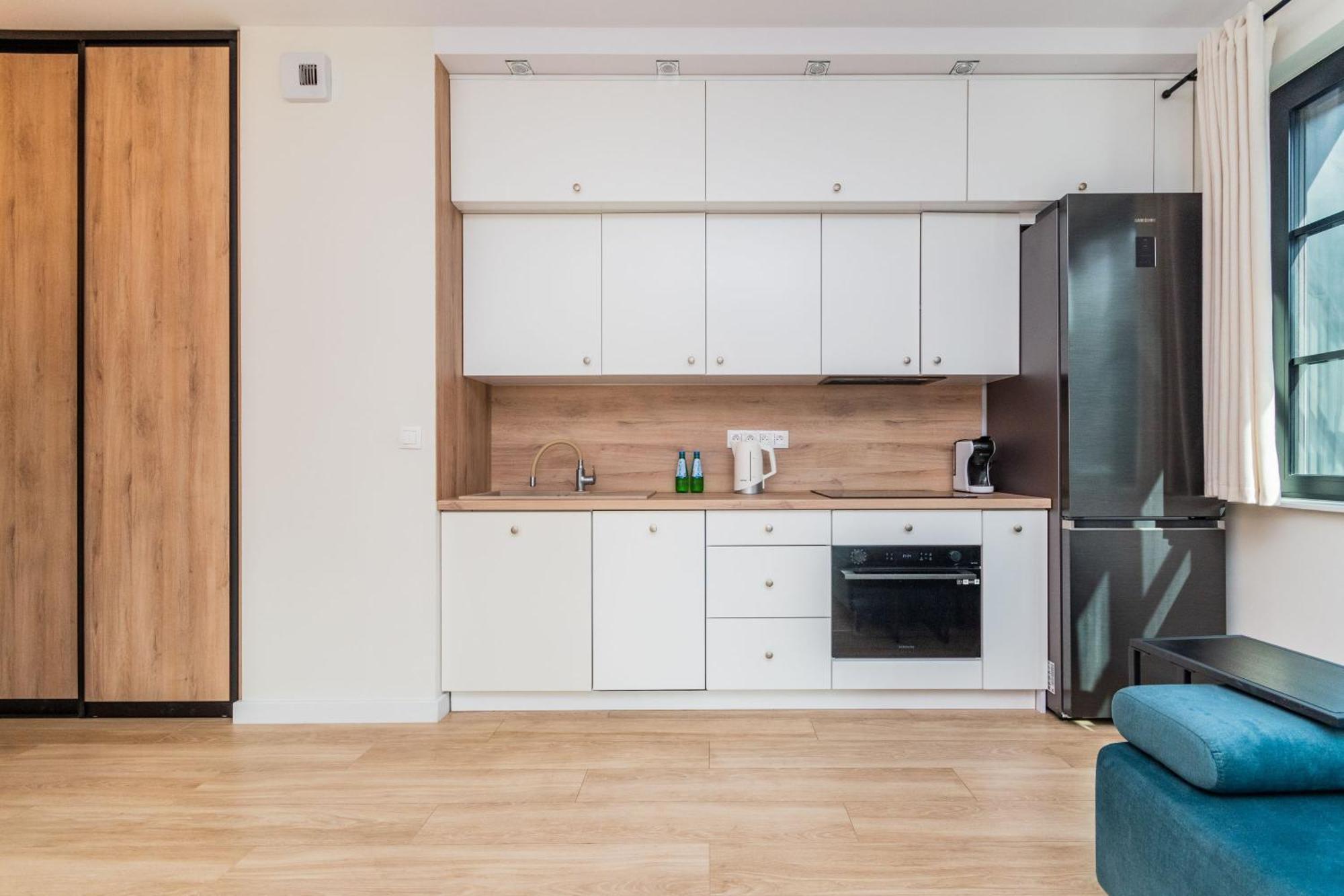 Grand Apartments - Doki Living & Foodhall Gdańsk Eksteriør billede