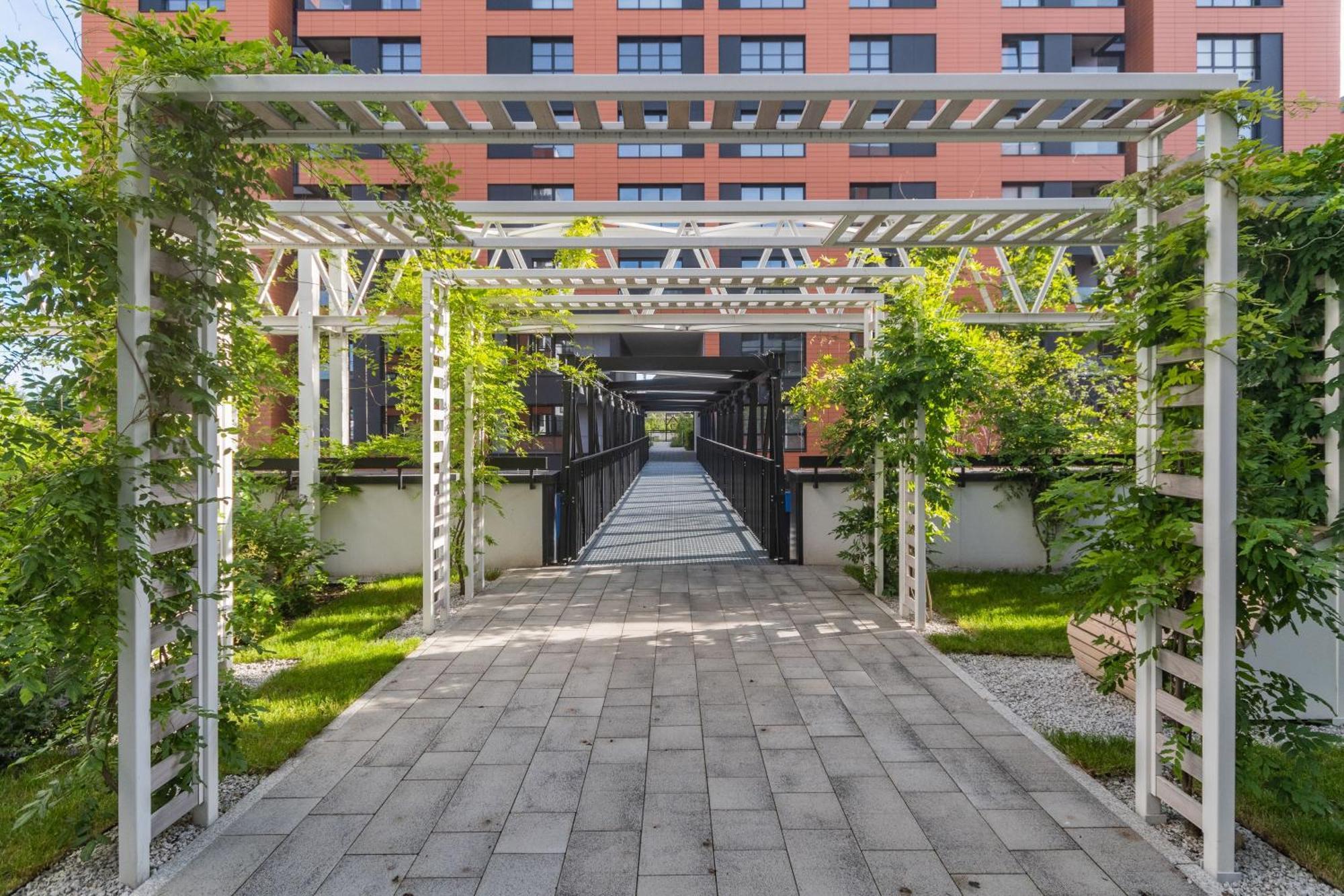 Grand Apartments - Doki Living & Foodhall Gdańsk Eksteriør billede