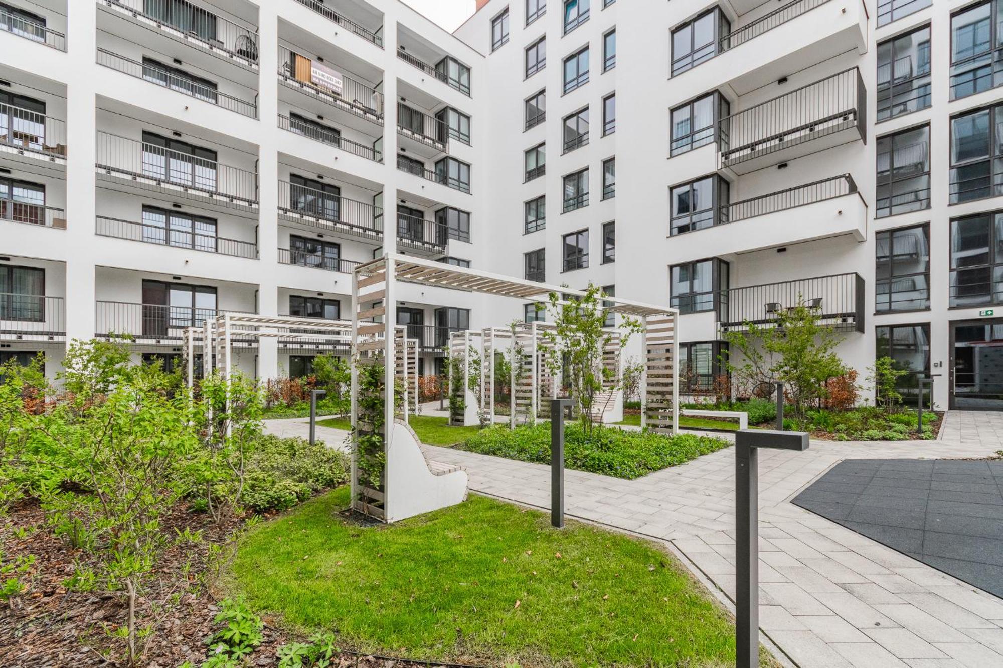 Grand Apartments - Doki Living & Foodhall Gdańsk Eksteriør billede